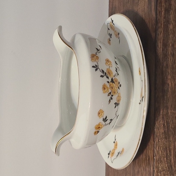 TK Thuny Kitchen Gravy Boat Rare Vintage Tk Thuny Czechoslovakia